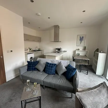 Апартаменты Marina - 2 Bedrooms - Sleeps 4